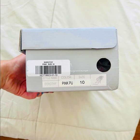 SALE ⭐️ Lulu's Pink Feather Wrap Up Heels gold #pink authentic genuine namebrand - Picture 15 of 17